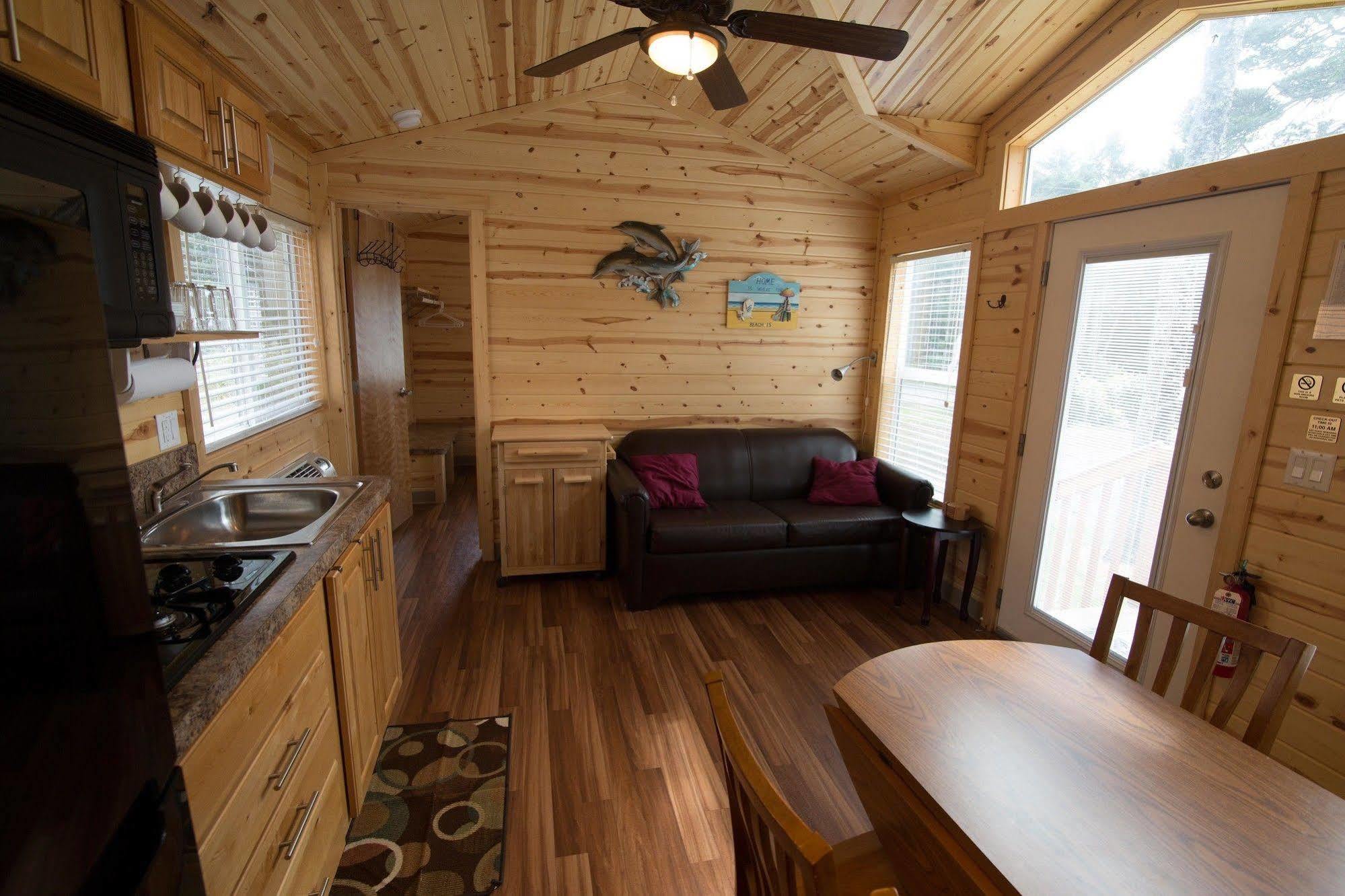 Whaler'S Rest Rv & Camping Resort Holiday Beach Exterior photo