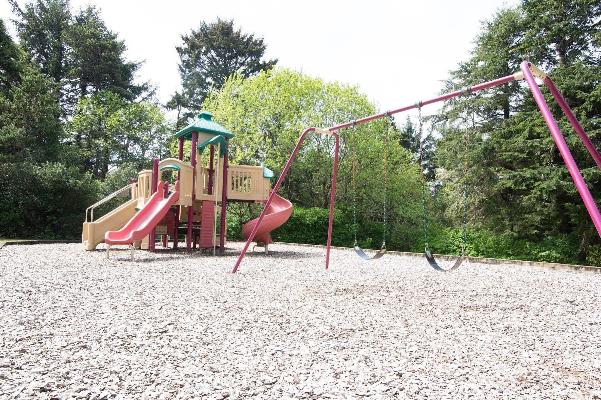 Whaler'S Rest Rv & Camping Resort Holiday Beach Exterior photo